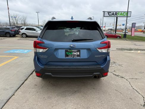 Used 2022 Subaru Forester Premium AWD/4WD image 11