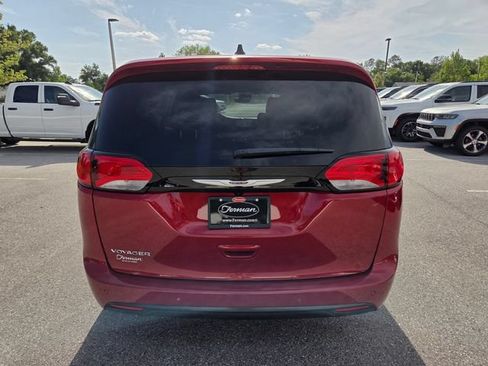 New 2026 Chrysler Voyager LX FWD image 9