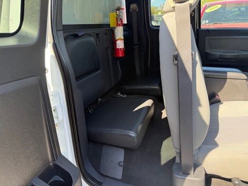 Used 2008 Dodge Dakota SXT w/ Extra Security Group image 14