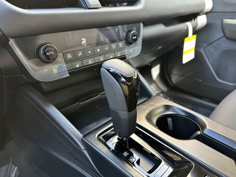 New 2026 Subaru Outback Touring XT AWD/4WD image 18