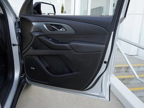 Used 2020 Chevrolet Traverse Premier w/ Redline Edition image 16