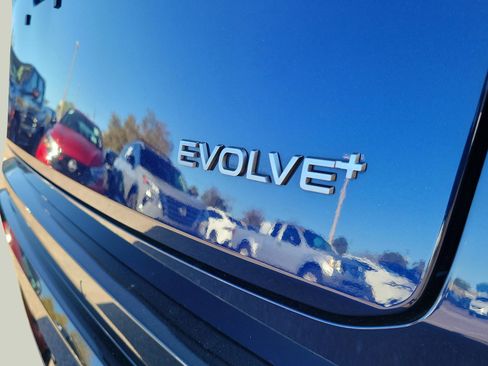 Used 2023 Nissan Ariya FWD image 33