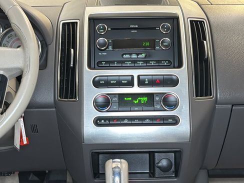 Used 2010 Ford Edge Limited FWD image 19