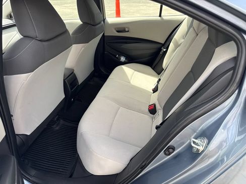 Used 2022 Toyota Corolla LE FWD image 11