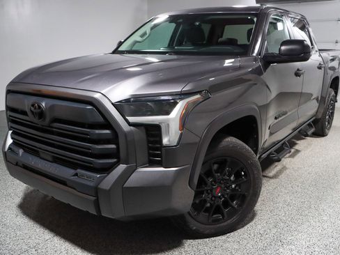 Used 2024 Toyota Tundra SR5 AWD/4WD image 31