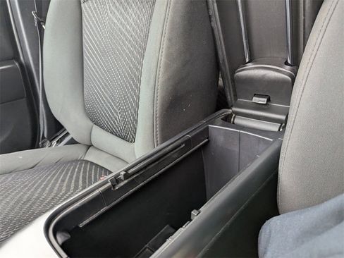 Used 2012 Dodge Journey SXT w/ Flexible Seating Group image 24