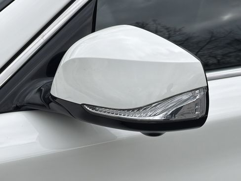 Used 2023 INFINITI Q50 Luxe AWD/4WD image 33