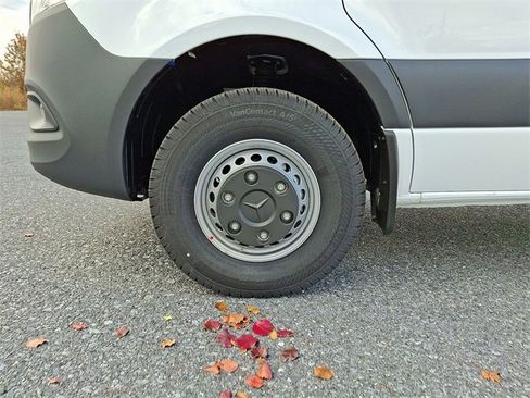 New 2026 Mercedes-Benz Sprinter 3500 image 9