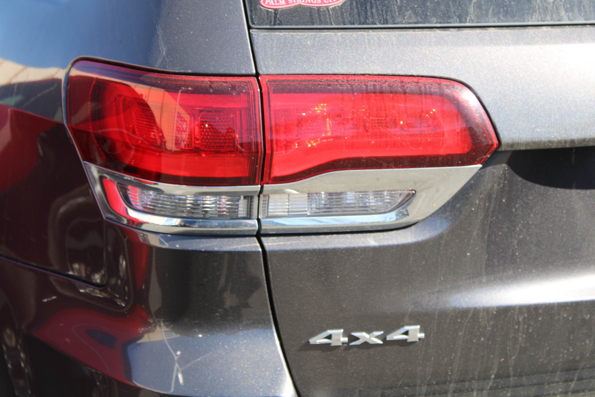 Used 2021 Jeep Grand Cherokee Laredo AWD/4WD image 10