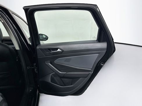 Used 2025 Volkswagen Jetta SE FWD image 29