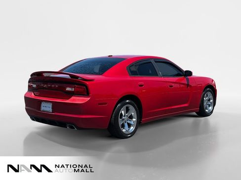 Used 2013 Dodge Charger SE w/ Sport Appearance Group RWD image 5