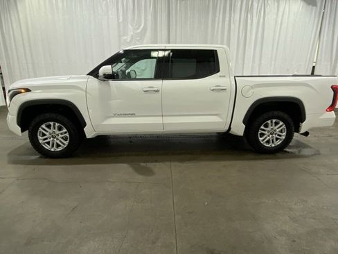 Used 2022 Toyota Tundra SR5 image 7