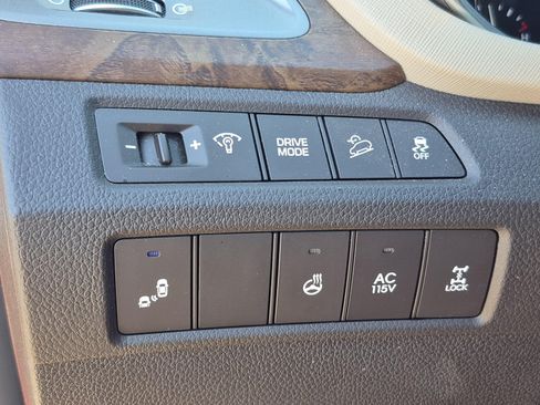 Used 2018 Hyundai Santa Fe AWD image 37