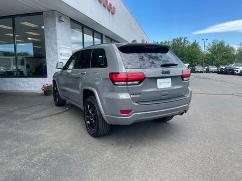 Used 2021 Jeep Grand Cherokee Laredo X AWD/4WD image 7