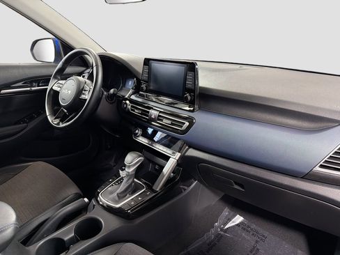 Used 2023 Kia Seltos S AWD/4WD image 30