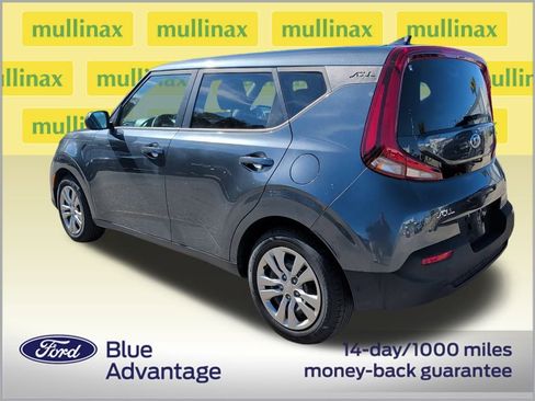 Used 2020 Kia Soul LX image 3