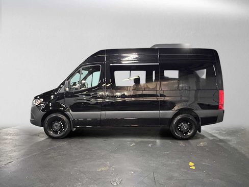 Used 2025 Mercedes-Benz Sprinter 2500 image 6