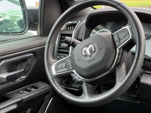 Used 2025 RAM 1500 Laramie AWD/4WD image 14