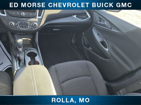 Used 2025 Chevrolet Malibu LT FWD image 26