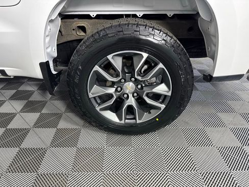 Used 2023 Chevrolet Silverado 1500 LT image 31