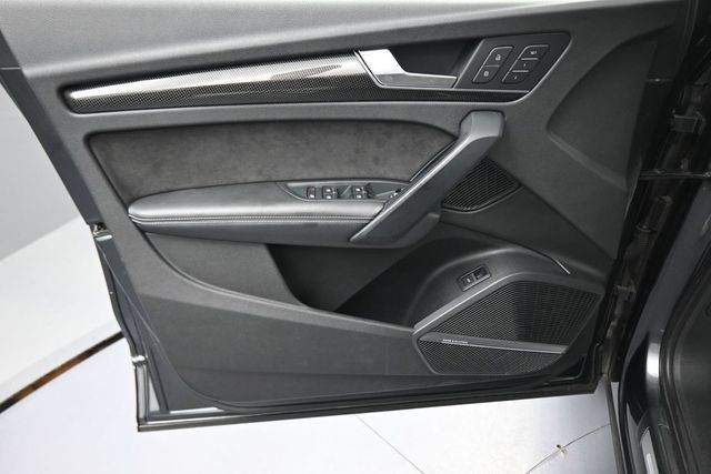 Used 2018 Audi SQ5 Prestige AWD/4WD image 20