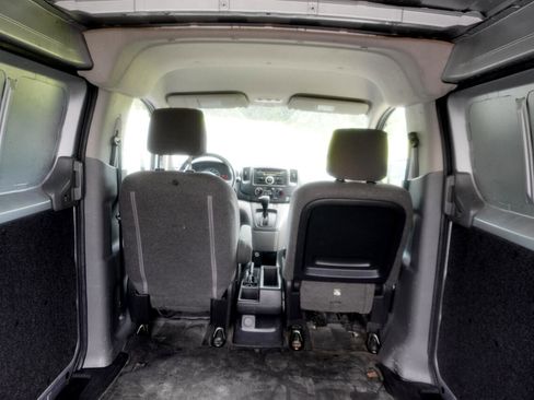 Used 2016 Nissan NV200 S image 27