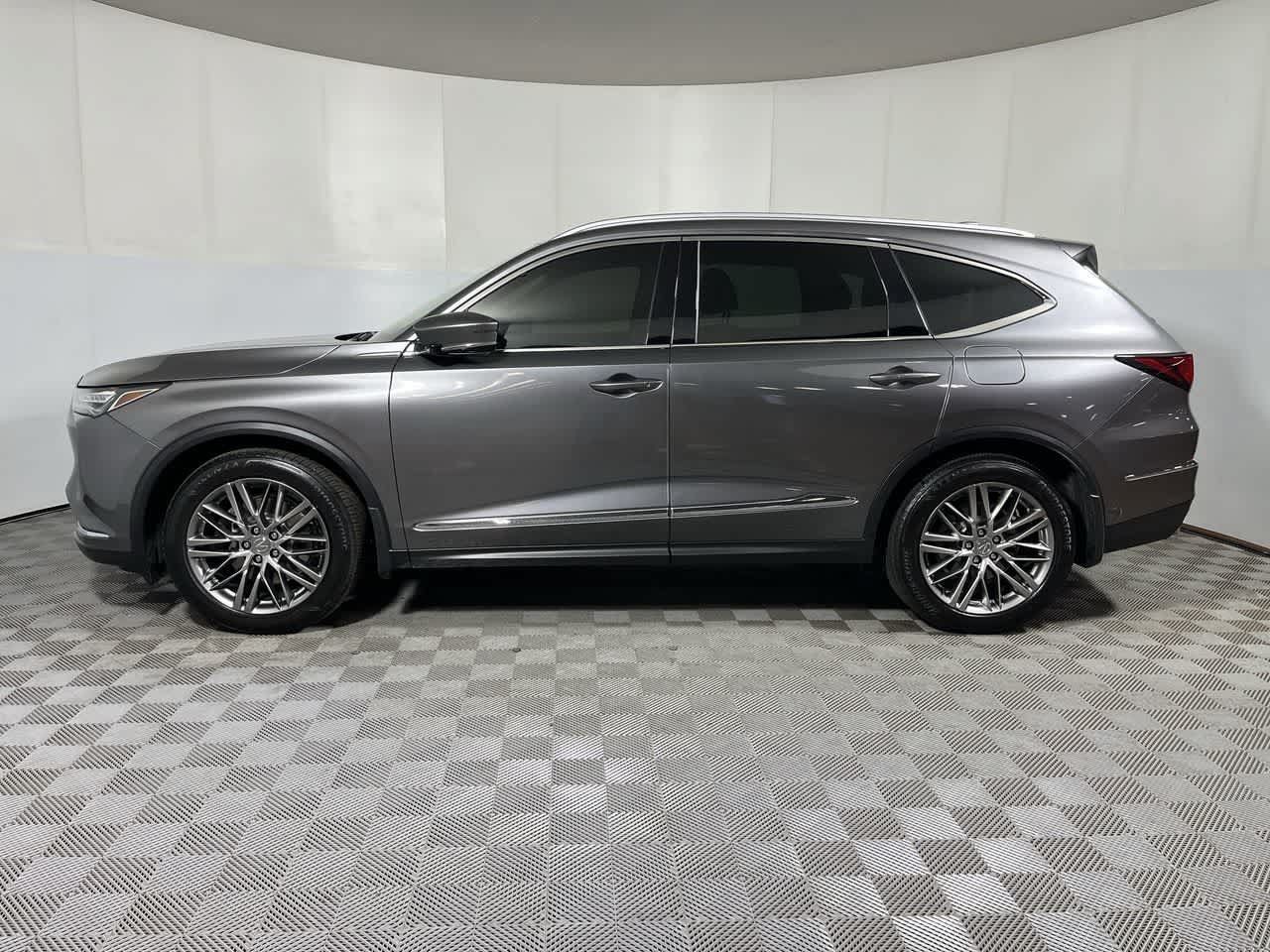 Used 2024 Acura MDX w/ Advance Package AWD/4WD image 5