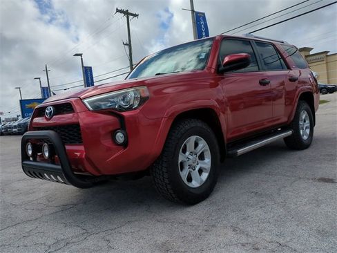 Used 2017 Toyota 4Runner SR5 image 9