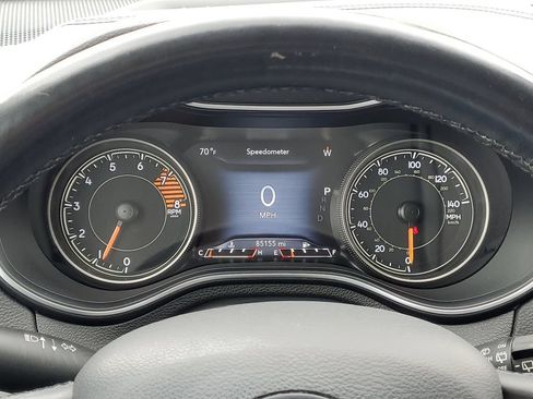 Used 2019 Jeep Cherokee Limited AWD/4WD image 16