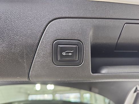 Used 2023 Buick Envision Preferred FWD image 17