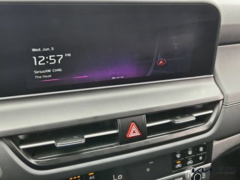 Certified 2025 Kia Seltos EX w/ EX Sunroof Package AWD/4WD image 21