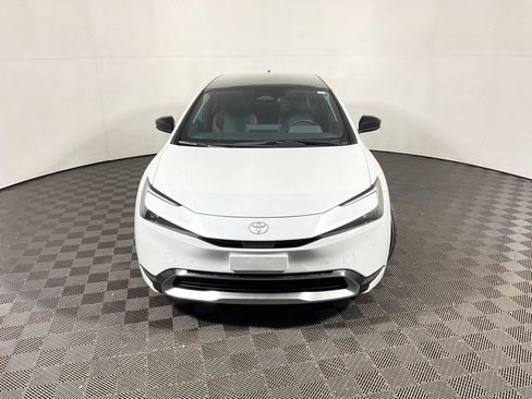 New 2025 Toyota Prius Plug-In Hybrid image 7