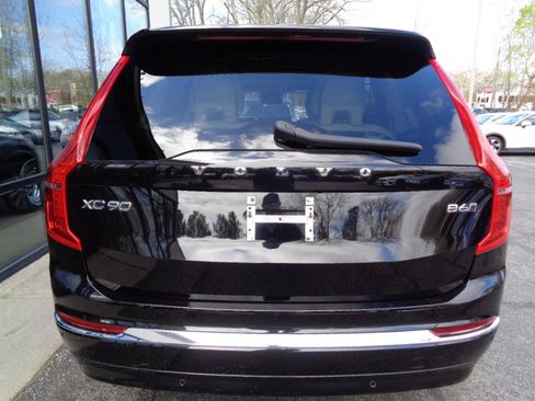 Used 2023 Volvo XC90 B6 Plus AWD/4WD image 6