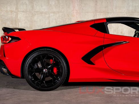 Used 2020 Chevrolet Corvette Stingray w/ 3LT Preferred Equipment Group image 11