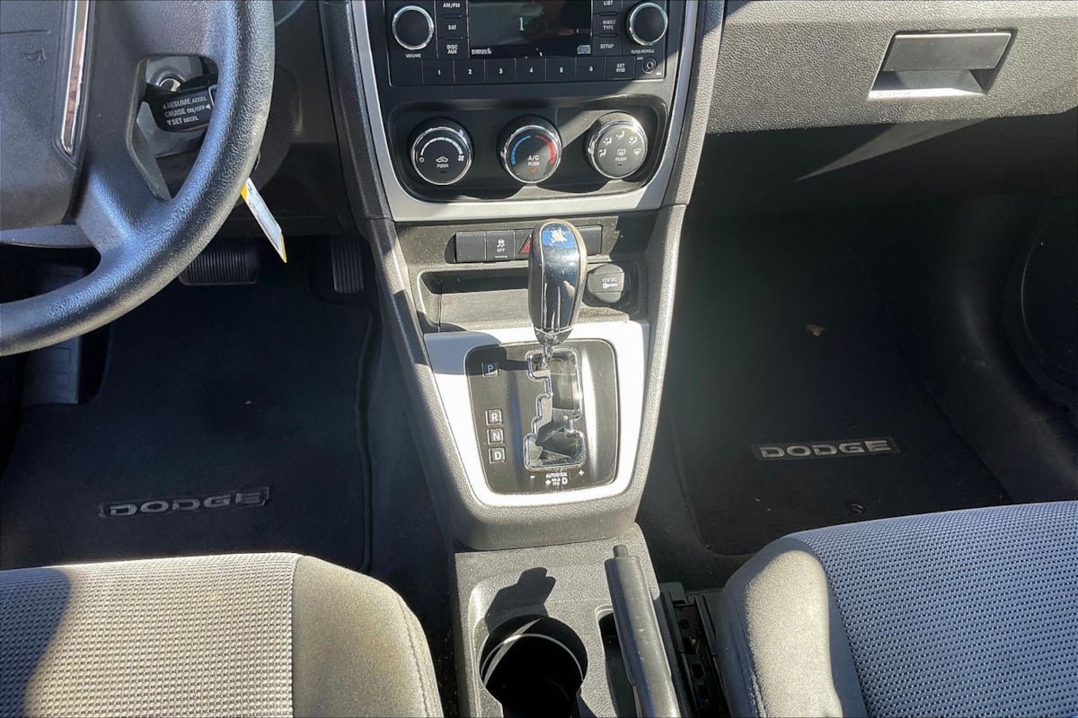 Used 2011 Dodge Caliber Heat FWD image 15