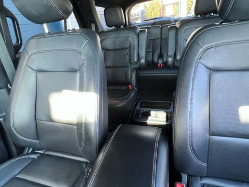 Used 2020 Ford Explorer XLT w/ Equipment Group 202A image 13