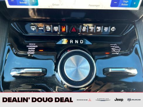 Used 2024 Jeep Grand Wagoneer Series III w/ Rear Seat Video Group 1 image 25