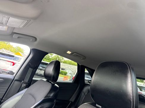 Used 2024 Ford Escape SE FWD image 34