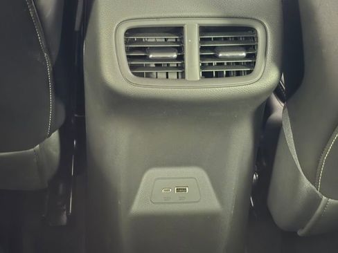 Used 2025 Buick Envision Preferred image 21