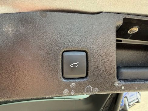 Used 2023 Ford Escape Platinum AWD/4WD image 8