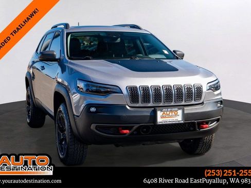 Used 2019 Jeep Cherokee Trailhawk image 1