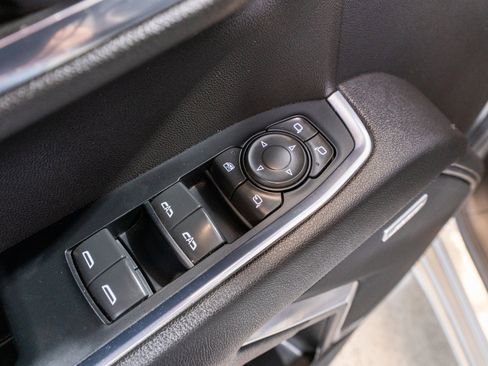 Used 2023 Chevrolet Silverado 1500 LTZ AWD/4WD image 16