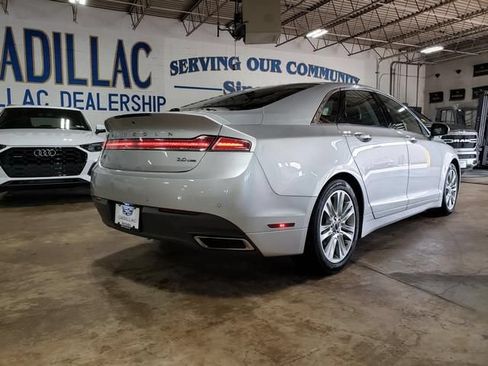 Used 2016 Lincoln MKZ w/ Equipment Group 300A Reserve FWD image 3