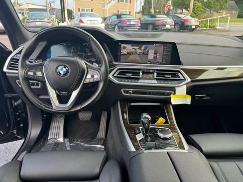 Used 2021 BMW X5 xDrive40i w/ Convenience Package image 16