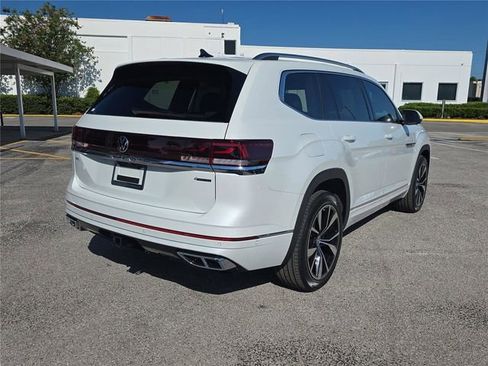 New 2026 Volkswagen Atlas SEL Premium R-Line AWD/4WD image 3