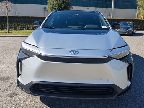 Used 2025 Toyota bZ4X AWD image 9