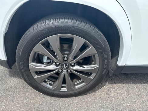 Used 2024 Lexus UX 250h F Sport FWD image 8
