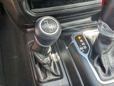 Used 2022 Jeep Wrangler Unlimited Sport image 20