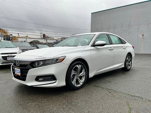 Used 2019 Honda Accord EX image 4
