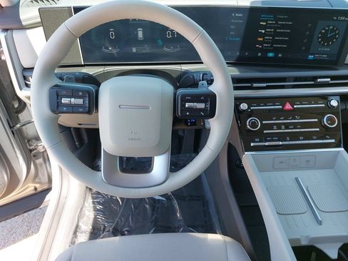 Used 2024 Hyundai Santa Fe SE FWD image 17